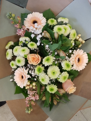 Neutral Blooms Florist Choice