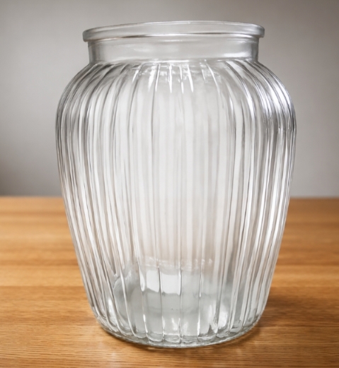 Clear glass vase