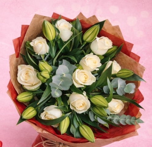 Valinetines White Rose & Lily