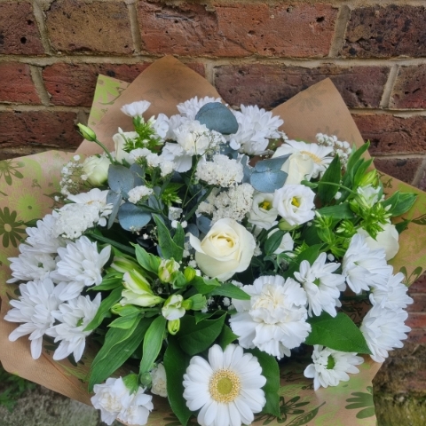 Wonderfully white florist choice